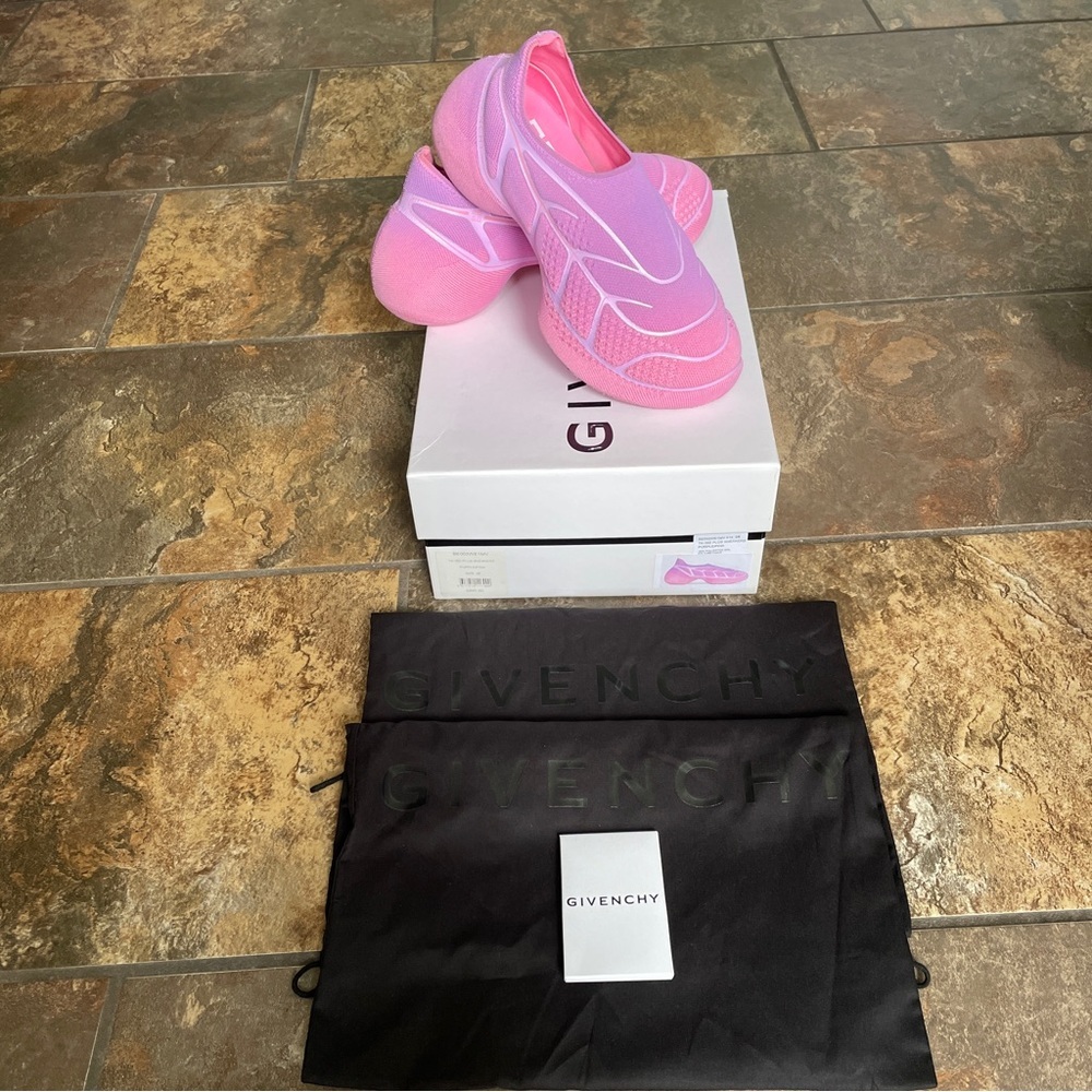 $995 Givenchy TK-360+ Purple/ Pink Low Top Knit Sneakers in Mesh NWT!! - Picture 3 of 10